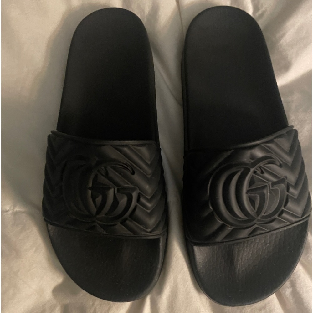 Gucci Black Matelasse Slides